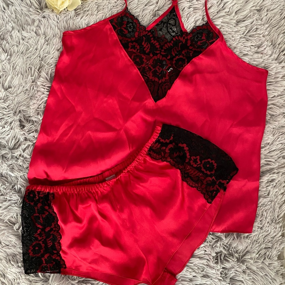 2 piece Red Sleepwear size Small (4-6)